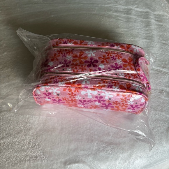 truly beauty bag spongebob bnwt in packaging - Picture 2 of 13